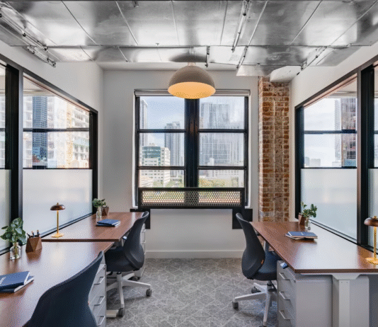 The Best Office Spaces Near You for Hosting Professional Meetings